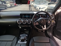 2019 MERCEDES-BENZ A-CLASS 2019 Mercedes Benz A200 1.3 (A) Progressive Line 