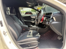 2022 MERCEDES-BENZ A250 2.0 (A) AMG CKD 29k km Rekod Perkhidmatan Penuh UW2026