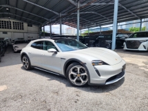 2023 PORSCHE TAYCAN 4S Cross Turismo (5 Year Warranty) Sport Chrono P/Roof Sport Exhaust Passenger Display Ambient Light