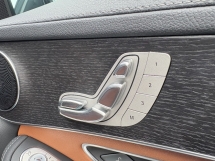 2021 MERCEDES-BENZ GLC 200 2.0 (一个) AMG Facelift CKD 52K KM Full Service 
