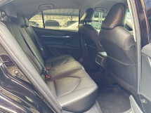 2019 TOYOTA CAMRY 2.5 V CBU 49k km Rekod Perkhidmatan Penuh Waranti Percuma