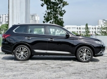 2018 三菱欧蓝德 2.0 4WD 低里程全额贷款出售
