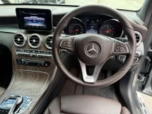 2017 MERCEDES-BENZ GLC 200 2.0 (A) CKD 59K KM Full Service Free Warranty