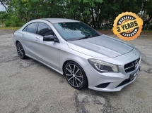 2016 MERCEDES-BENZ CLA 200 Coupe Sports Sedan Import Baru