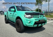 2012 MITSUBISHI TRITON VGT 4WD 2.5 AUTO EURO SPEC PICKUP ORI LEATHER SEAT ORI SUNROOF BLACKLIST CAN LOAN FREE WARRANTY