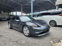 2024 PORSCHE TAYCAN 4 Cross Turismo (5 Year Warranty) Performance Battery Plus BOSE Sport Chrono P/Roof Ambient Light