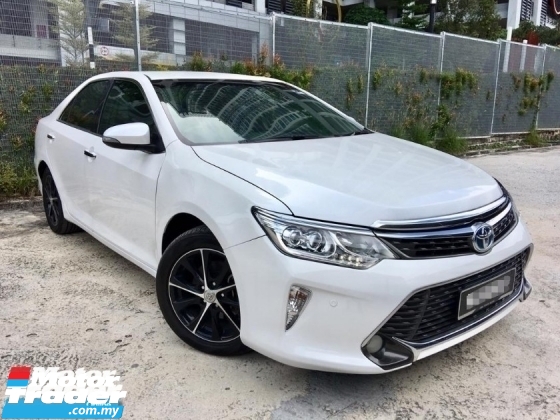 2016 TOYOTA CAMRY HYBRID 2.5 AT ON THE ROAD