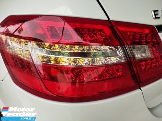 2013 MERCEDES-BENZ E-CLASS E250 CGI BLUE EFFICIENCY AVANTGARDE *TIPTOP CONDIT