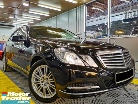 2011 MERCEDES-BENZ E-CLASS Mercedes Benz E200 BlueEFCY BLACK Leather WARRANTY