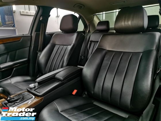 2011 MERCEDES-BENZ E-CLASS Mercedes Benz E200 BlueEFCY BLACK Leather WARRANTY