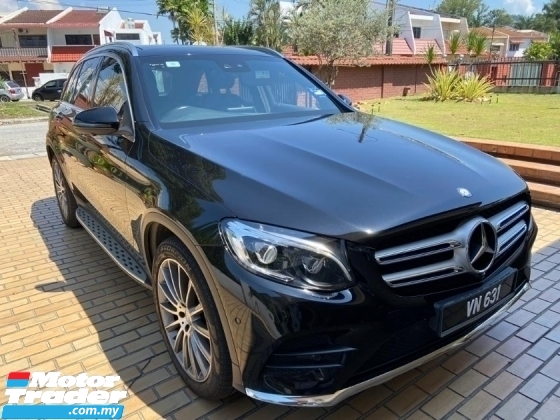 2017 MERCEDES-BENZ GLC 2.0 AMG LINE 4 MATIC PANORAMIC ROOF 9G TRINIC BURMESTER SOUND SYSTEM POWER BOOT 360 CAMERA