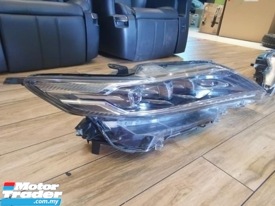 TOYOTA HARRIER 2018 YEAR UP ZSU AVU ASU 60 to 65 HEAD LAMP left LH right RH  3 EYES PROJECTOR  SMOKE TYPE NEW ITEMS ORIGINAL GENUINE JAPAN parts accessories Lighting