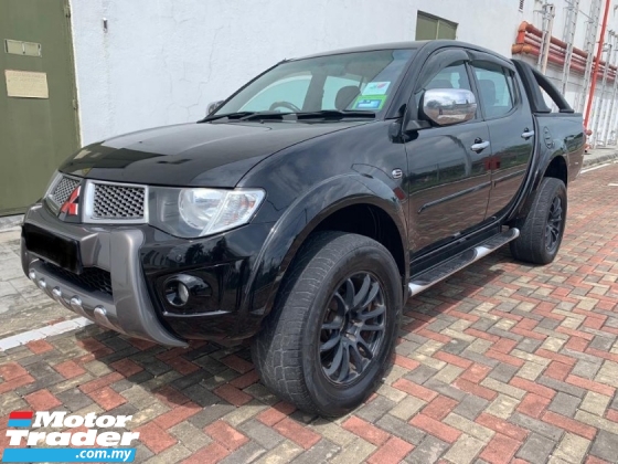 2013 MITSUBISHI TRITON VGT 2.5 AUTO 4WD PICKUP/DI-D TURBO GREEN ENGINE / TIP TOP CONDITION / WELCOME TO VIEW AND TEST DRIVE