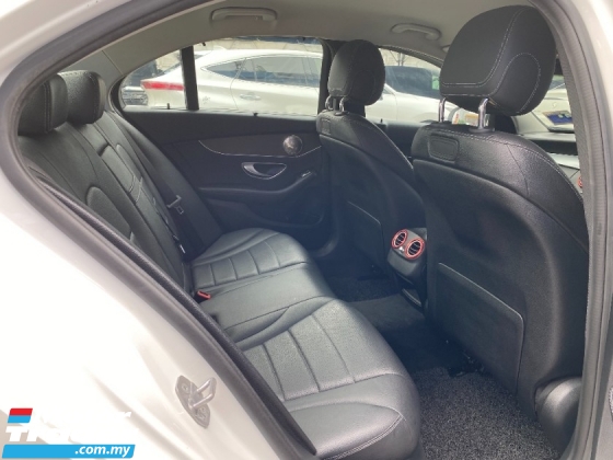 2019 梅赛德斯 - 奔驰C级C200 1.5 (一个) CKD 75K KM 全服务免费保修