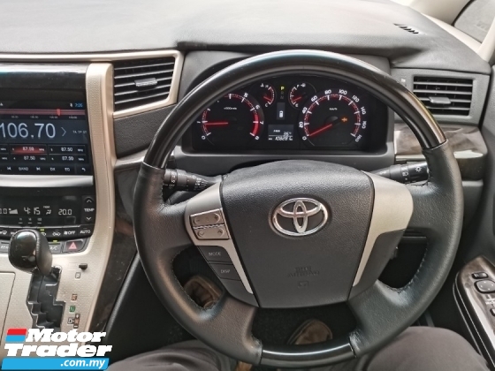 2013 TOYOTA VELLFIRE 2.4 Z 金色眼妆