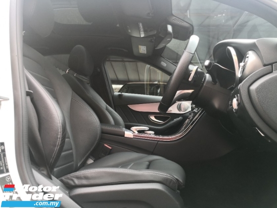 2018 梅赛德斯-奔驰 C 级 C350e AMG 系列 CKD 混合动力 年份 2018 Mil 82k km 完整服务周期运输保修 11 月 2026