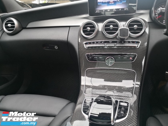 2018 梅赛德斯-奔驰 C 级 C350e AMG 系列 CKD 混合动力 年份 2018 Mil 82k km 完整服务周期运输保修 11 月 2026