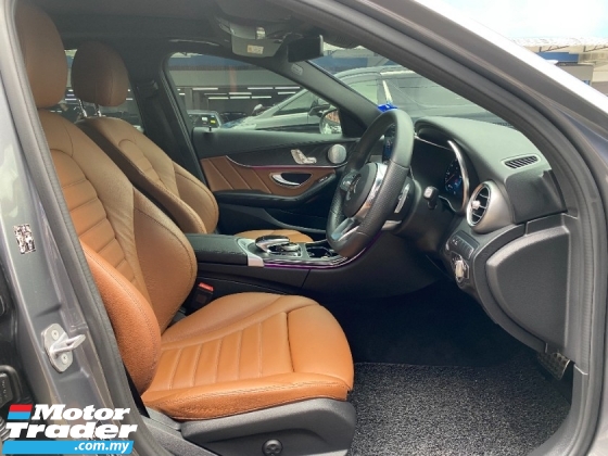 2019 梅赛德斯 - 奔驰C级C300 2.0 AMG 66K KM 保修期内提供全面服务