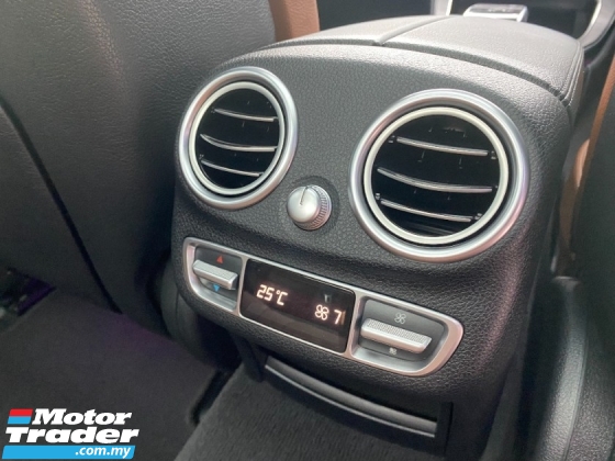 2019 梅赛德斯 - 奔驰C级C300 2.0 AMG 66K KM 保修期内提供全面服务