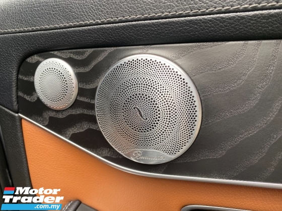 2019 梅赛德斯 - 奔驰C级C300 2.0 AMG 66K KM 保修期内提供全面服务