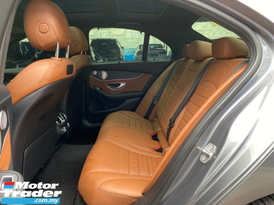 2019 梅赛德斯 - 奔驰C级C300 2.0 AMG 66K KM 保修期内提供全面服务