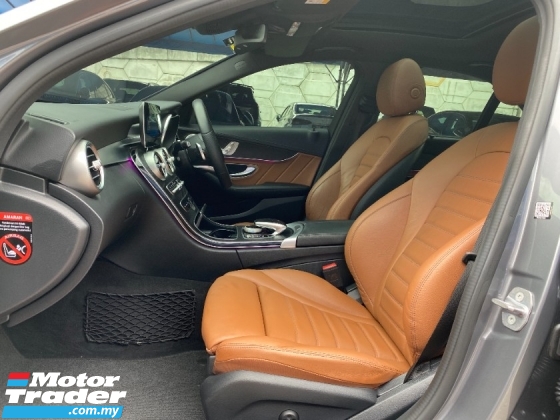 2019 梅赛德斯 - 奔驰C级C300 2.0 AMG 66K KM 保修期内提供全面服务