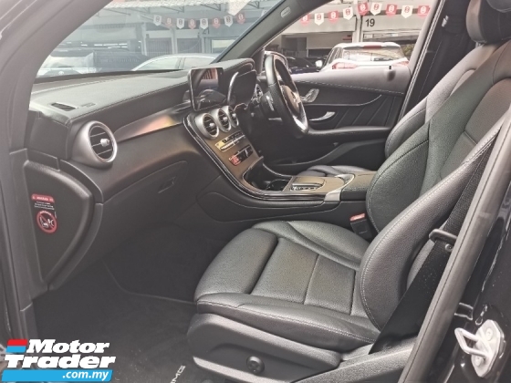 2021 梅赛德斯-奔驰 GLC 级 200 (一个) 像新的
