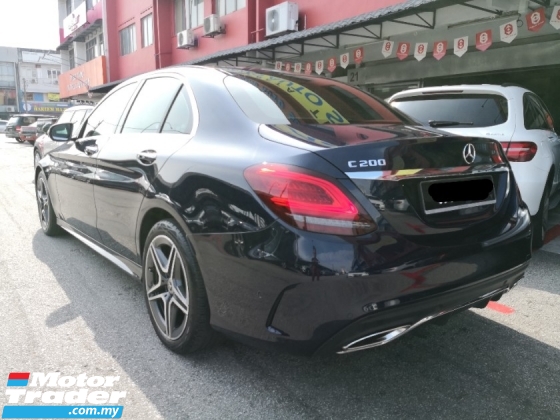 2020 梅赛德斯-奔驰 C 级 C200 AMG W205 全新改款年份 2020 千 45000 km 全方位服务循环保修至 11 月 2024