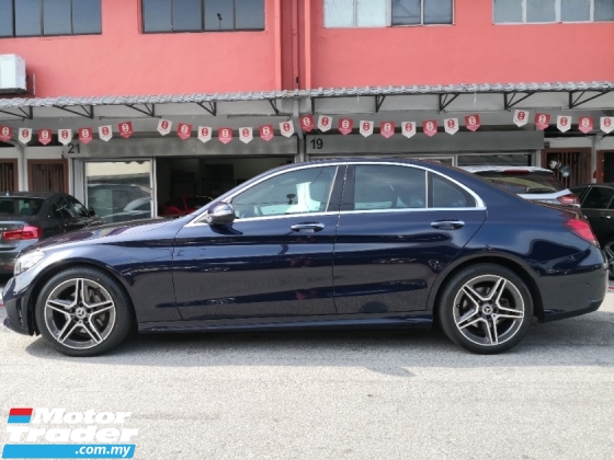 2020 梅赛德斯-奔驰 C 级 C200 AMG W205 全新改款年份 2020 千 45000 km 全方位服务循环保修至 11 月 2024
