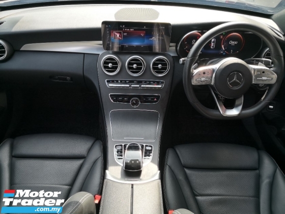 2020 梅赛德斯-奔驰 C 级 C200 AMG W205 全新改款年份 2020 千 45000 km 全方位服务循环保修至 11 月 2024