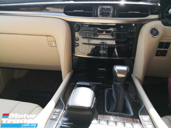 2017 LEXUS LX570 CBU LEXUS IMPORTED BAHARU JEPUN Buatan Tahun 2017 VVIP batu 45k km sahaja Full Service Lexus Malaysia