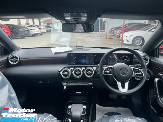 2020 MERCEDES-BENZ A250 2.0 SPORT SEDAN /PANAROMIC ROOF /DIGITAL METER 