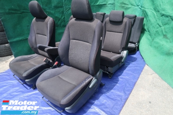 TOYOTA WISH ZGE20 SEAT 1SET Seat 