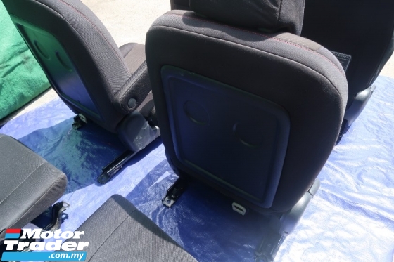 TOYOTA WISH ZGE20 SEAT 1SET Seat 