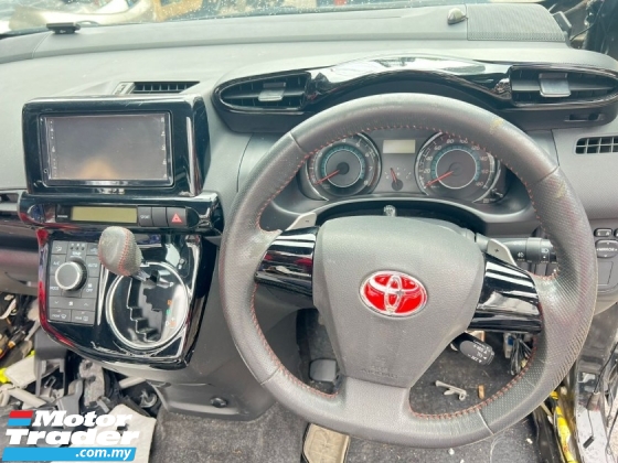 TOYOTA WISH ZGE20 HALF CUT 2.0 Half-cut 