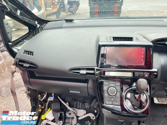 TOYOTA WISH ZGE20 HALF CUT 2.0 Half-cut 