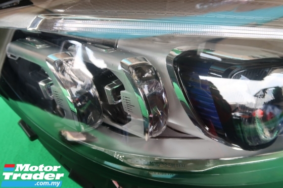 MERCEDES W205 HEADLAMP RH 2019 Lighting 