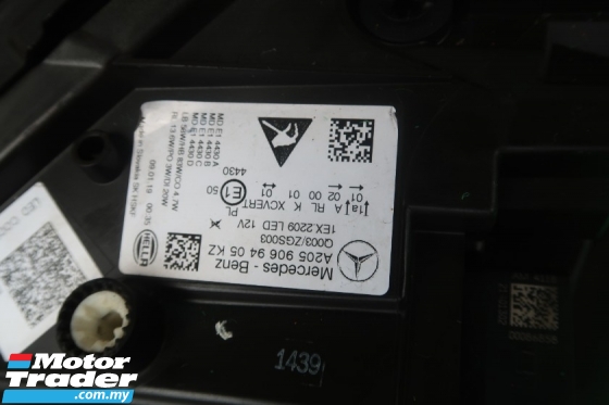 MERCEDES W205 HEADLAMP RH 2019 Lighting 