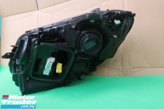 MERCEDES W205 HEADLAMP RH 2019 Lighting 