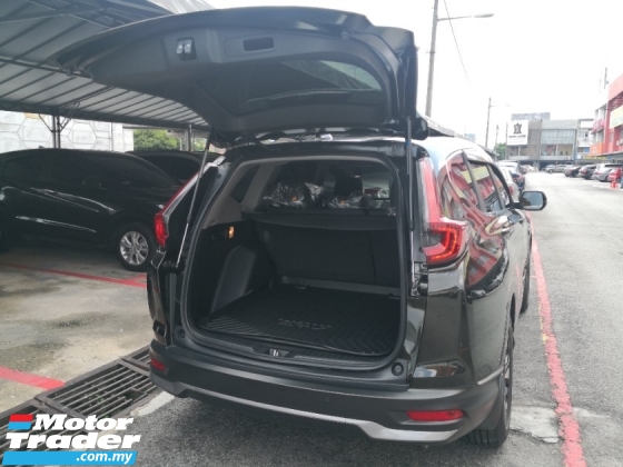 2023 HONDA CR-V 2.0i VTEC Model Baru TAHUN DIBUAT 2023 Selesai 14000 km Sahaja Waranti KAH MOTOR Servis Penuh hingga Mac 2028 