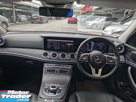 2019 梅赛德斯-奔驰 E 级 梅赛德斯-奔驰 E200 2.0cc AVANTGARDE 运动风格车型 (一个)