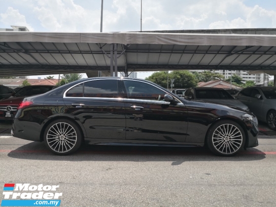 2023 MERCEDES-BENZ C-CLASS C300 AMG Model Baharu TAHUN DIBUAT 2023 CKD Selesai 15000 km Sahaja Di Bawah Mercedes Malaysia Waranti kepada 2027