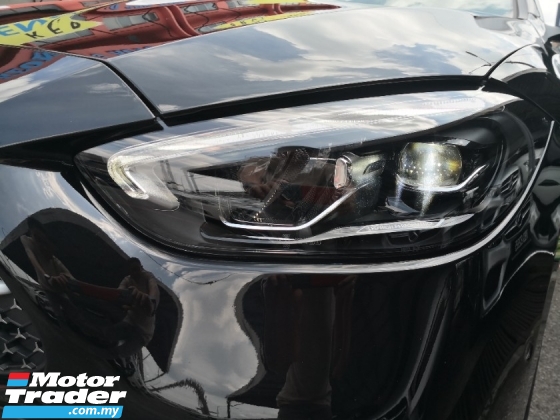 2023 MERCEDES-BENZ C-CLASS C300 AMG Model Baharu TAHUN DIBUAT 2023 CKD Selesai 15000 km Sahaja Di Bawah Mercedes Malaysia Waranti kepada 2027