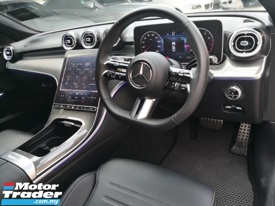 2023 MERCEDES-BENZ C-CLASS C300 AMG Model Baharu TAHUN DIBUAT 2023 CKD Selesai 15000 km Sahaja Di Bawah Mercedes Malaysia Waranti kepada 2027