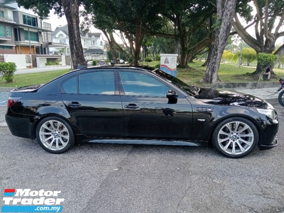 2005 BMW  M5