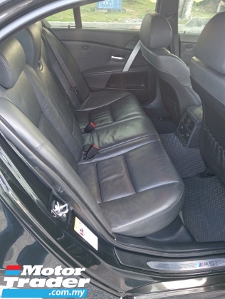 2005 BMW  M5