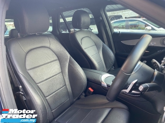 2021 MERCEDES-BENZ GLC 300 2.0(一个) 保修期内的完整服务记录 2025
