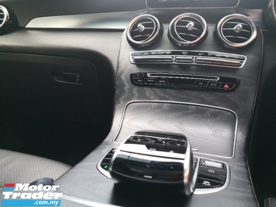 2016 梅赛德斯-奔驰 GLC 级 GLC250 AMG 制造年份 2016 CKD Mil 95k 公里完整服务记录 ((( 自由 2 年度保修 )))