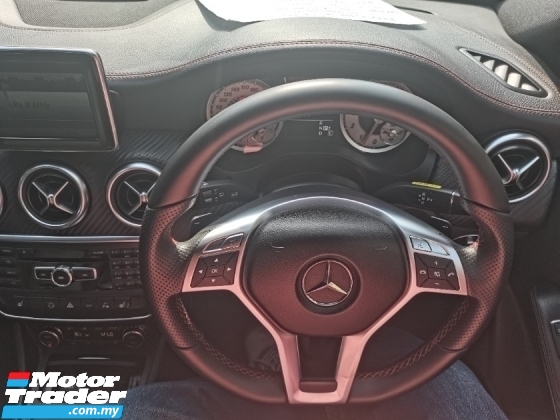 2014 奔驰A级 2013/16 梅赛德斯-奔驰 A180 AMG 1.6 (一个) JP规格