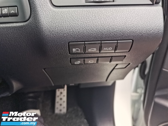 2021 雷克萨斯 RX300 雷克萨斯 RX300 2.0cc F-SPORT  (一个) REG 2022